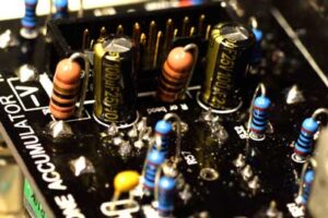 Installing the electrolytic capacitors