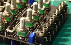 Thonikonn jacks installed