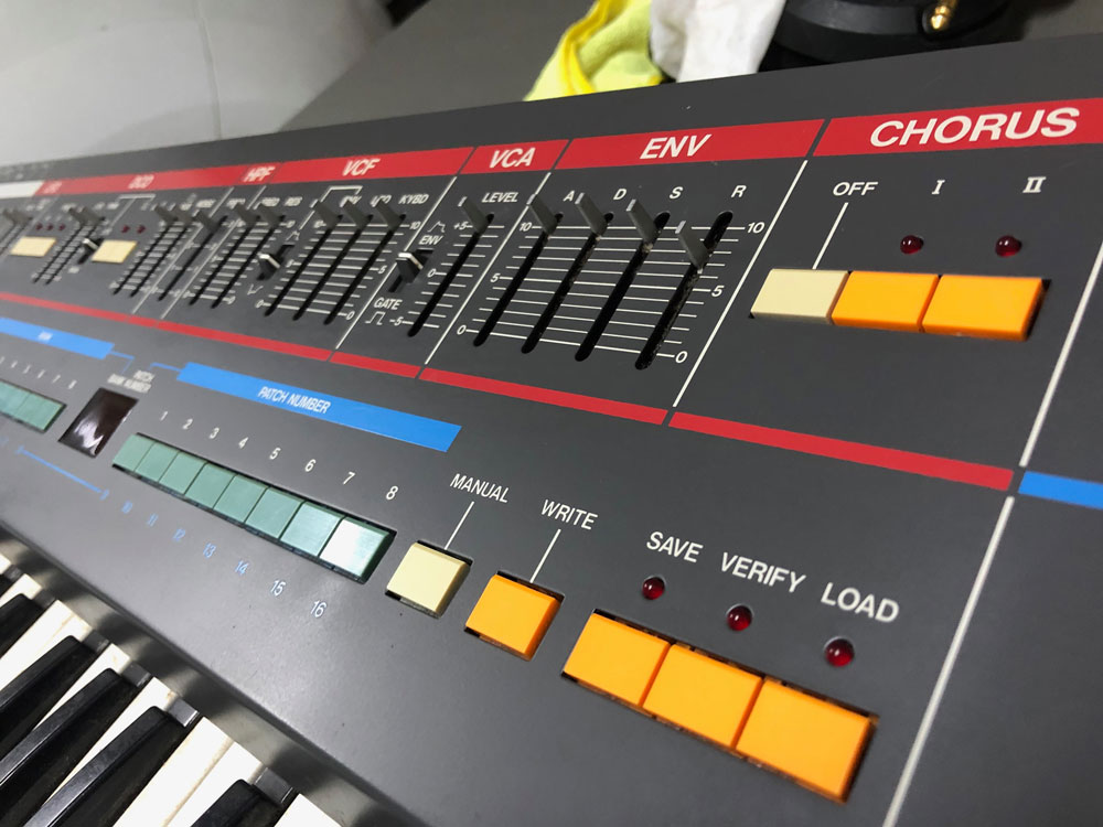 Roland Juno-106 Repair Initial Clean